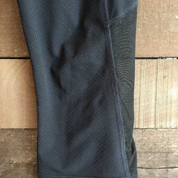 Athleta Dobby Hybrid Crop Leggings - Picture 4 of 8